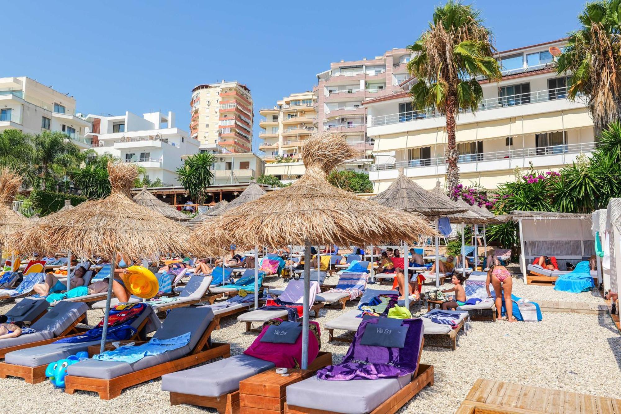 Vila Era Beach Sarandë Buitenkant foto