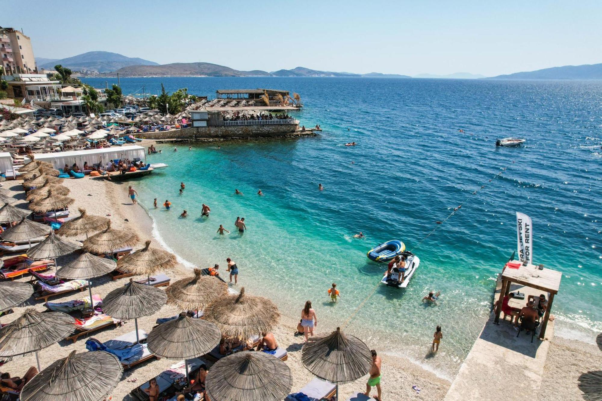 Vila Era Beach Sarandë Buitenkant foto