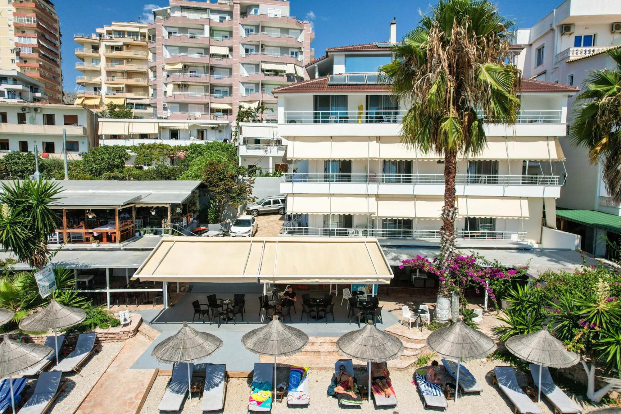 Vila Era Beach Sarandë Buitenkant foto