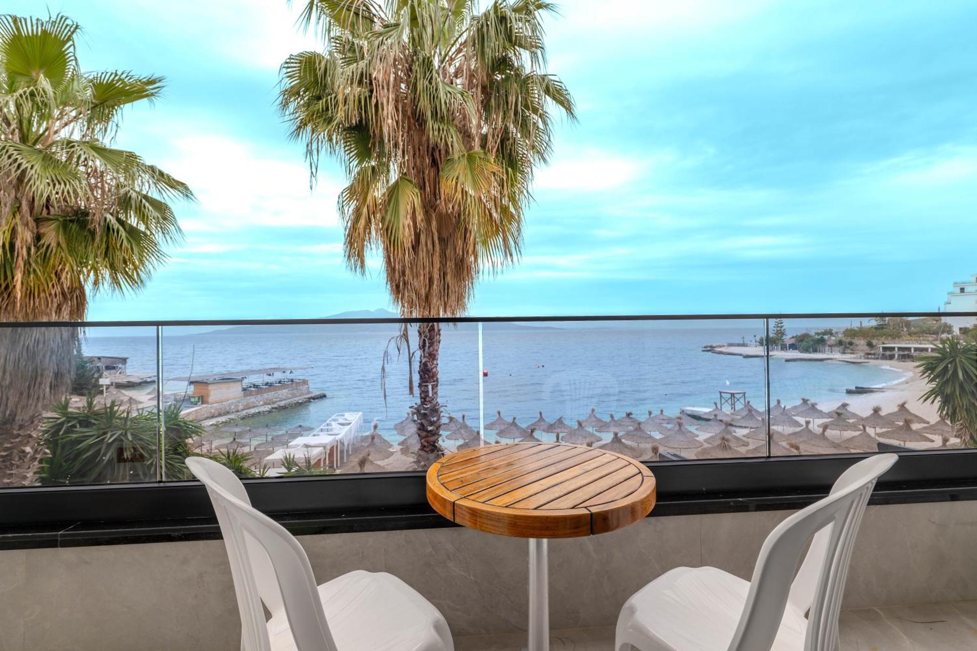 Vila Era Beach Sarandë Buitenkant foto