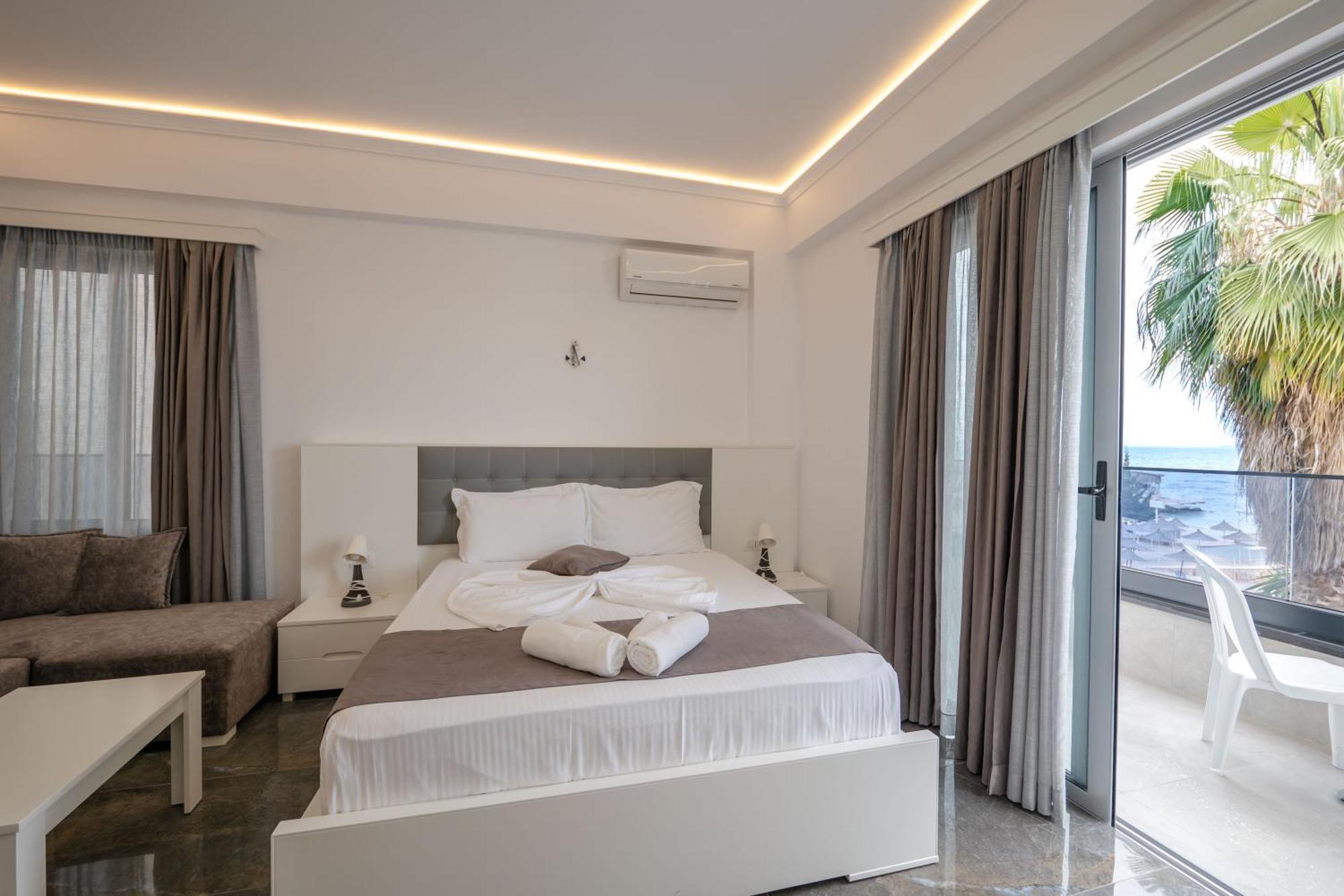 Vila Era Beach Sarandë Buitenkant foto