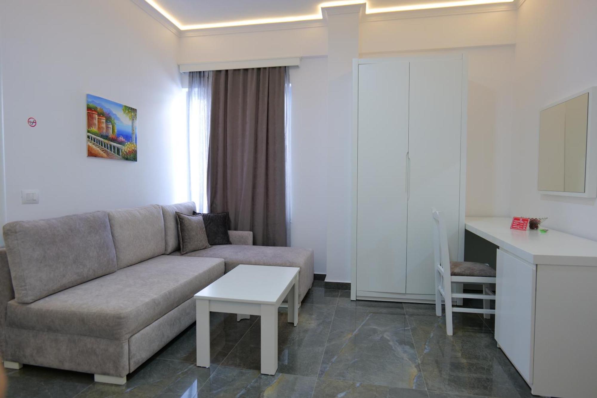 Vila Era Beach Sarandë Buitenkant foto