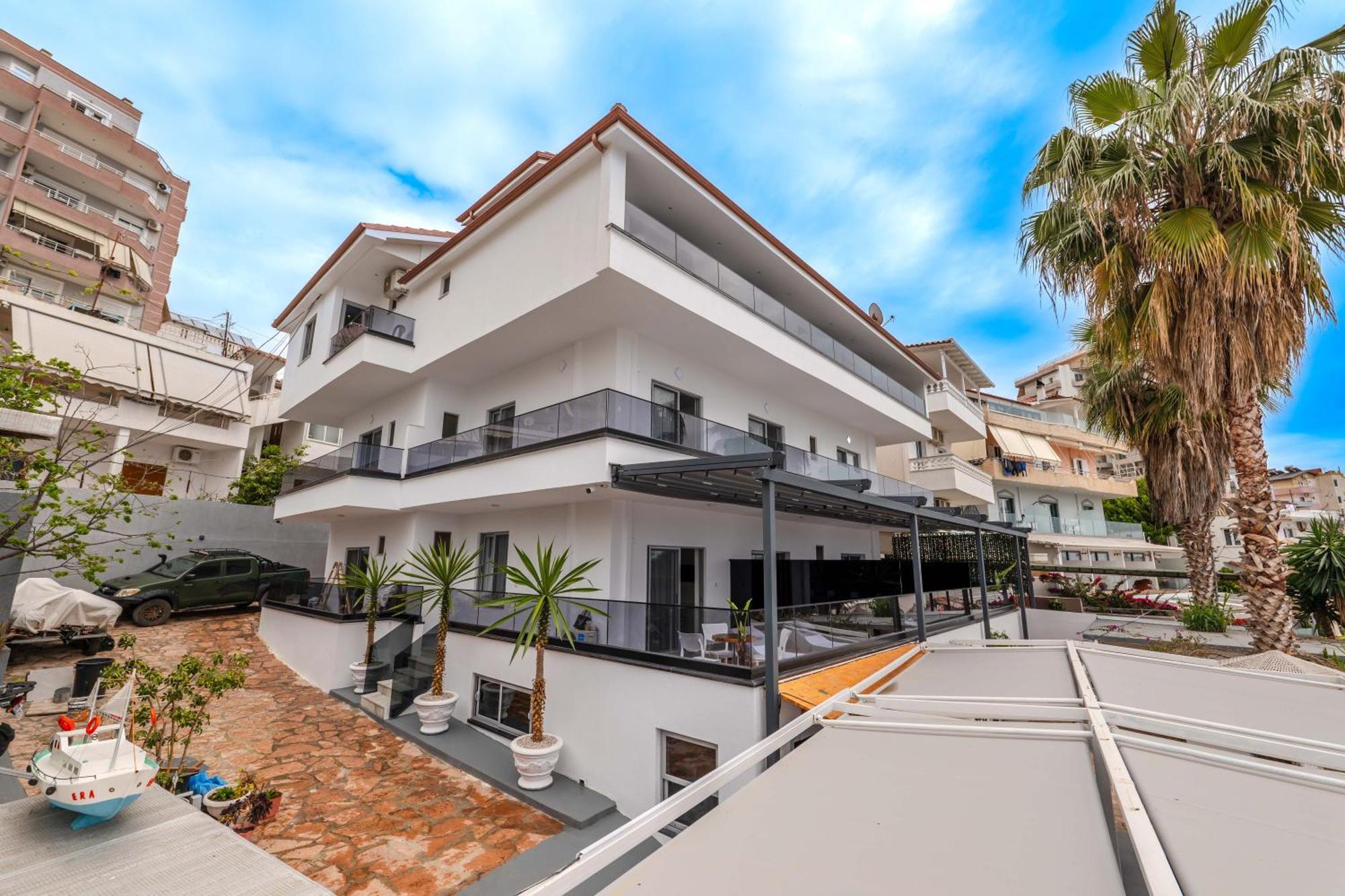 Vila Era Beach Sarandë Buitenkant foto